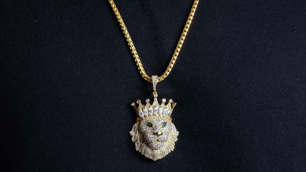 Men’s Gold Pendants