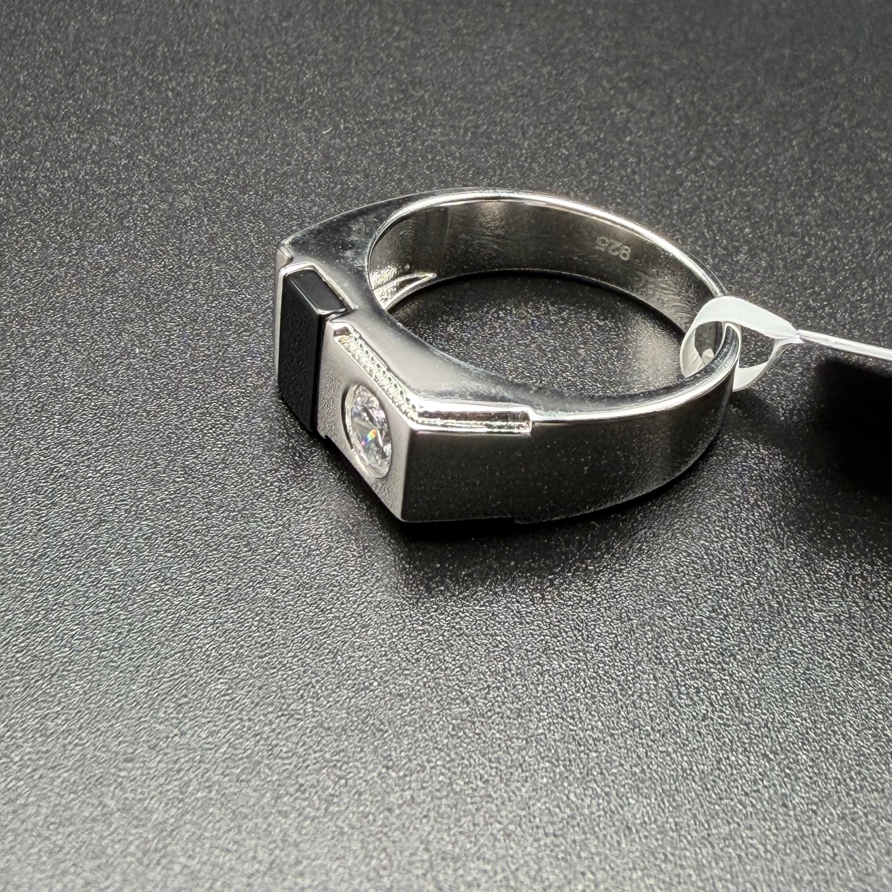 BLACK ONYX RING - STERLING SILVER